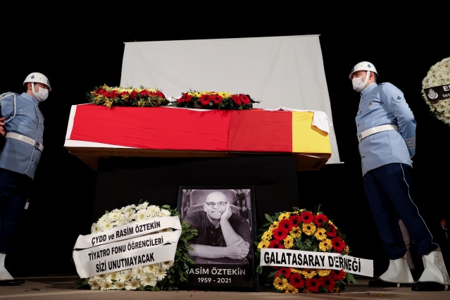 Usta oyuncu Rasim Öztekin'e veda 3