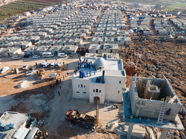 İdliblilerin "İyilik Konutları"na Kayseri'den büyük katkı 2