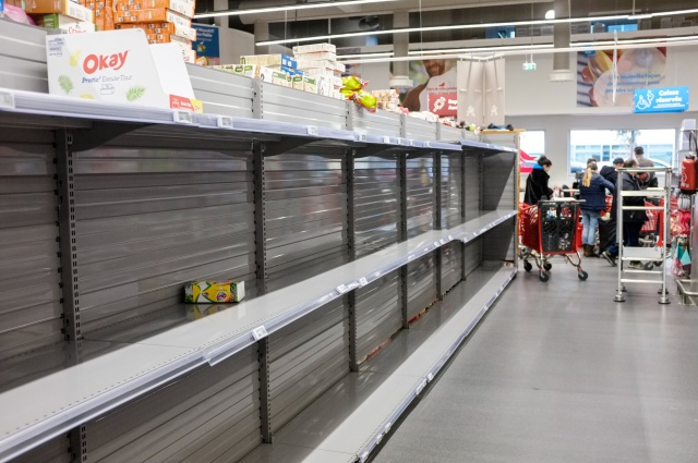 Kovid-19,  "küresel salgın" ilanının yıl dönümü 26