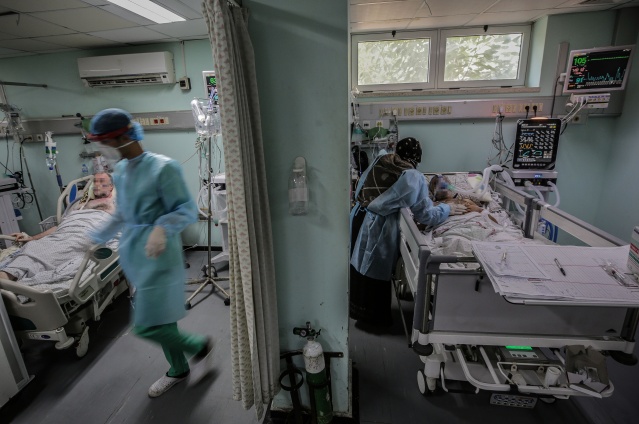 Kovid-19,  "küresel salgın" ilanının yıl dönümü 18