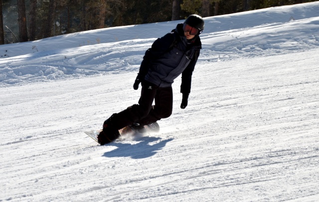 Cıbıltepe Kayak Merkezinde kayak keyfi devam ediyor 14