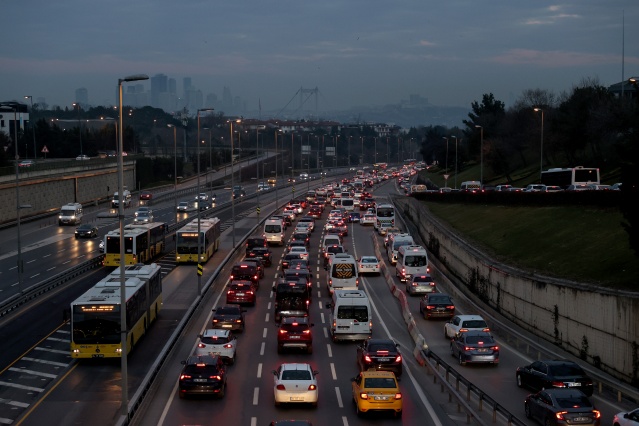 İstanbul'da yasak bitti,  trafik tıkandı! 4