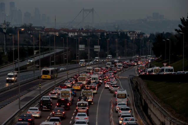 İstanbul'da yasak bitti,  trafik tıkandı! 6