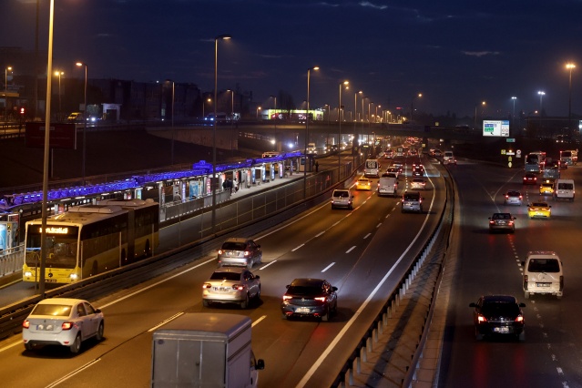 İstanbul'da yasak bitti,  trafik tıkandı! 2