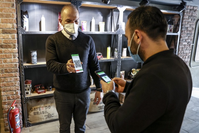 İstanbul'da,  birçok yere girişte HES kodu kontrolü başladı 5