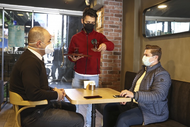 İstanbul'da,  birçok yere girişte HES kodu kontrolü başladı 2