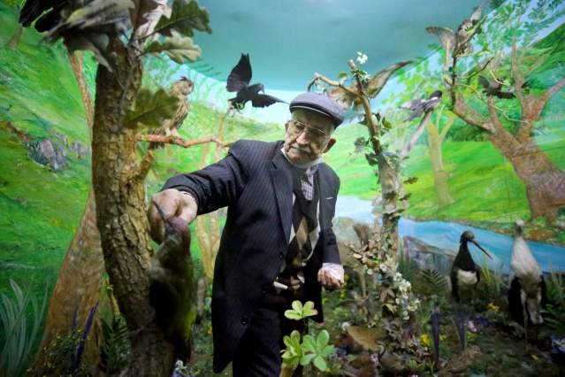 Kırklareli'nde "kuşçu dayı" olarak bilinen tahnit ustası,  61 yılda bine yakın hayvanı doldurdu 18