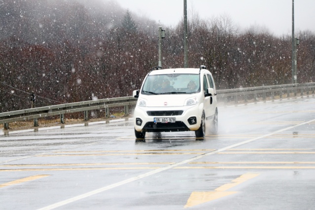 Bolu Dağı'nda kar yağışı 1
