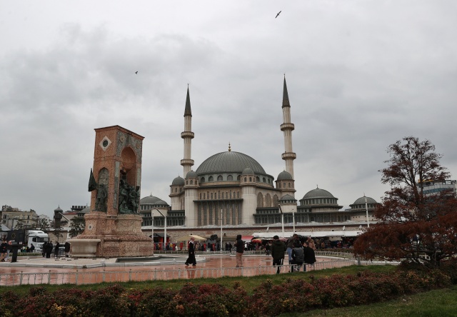 Taksim Cami Ramazan'da açılacak 23
