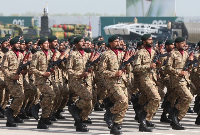 Pakistan Milli Günü'nde askeri geçit töreni 19