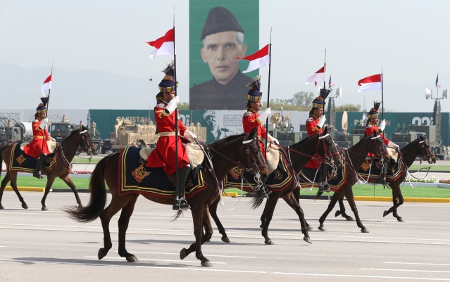 Pakistan Milli Günü'nde askeri geçit töreni 22