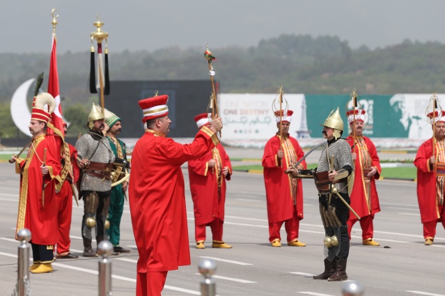 Pakistan Milli Günü'nde askeri geçit töreni 43