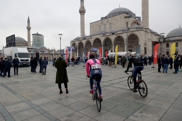 26. Uluslararası Mevlana Bisiklet Turu Konya'da başladı 4