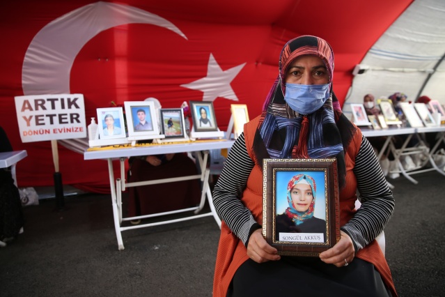 Diyarbakır anneleri evlatlarına "teslim ol" çağrısında bulundu 7