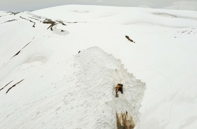Muş'ta 4 aydır kapalı olan alternatif köy yolu 7 günde açılabildi 1