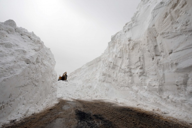 Muş'ta 4 aydır kapalı olan alternatif köy yolu 7 günde açılabildi 6