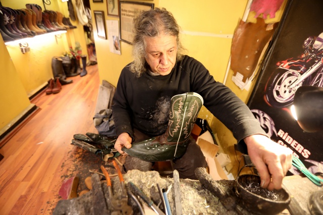 Beyoğlu'ndan Hollywood'a el yapımı kovboy çizmesi 5