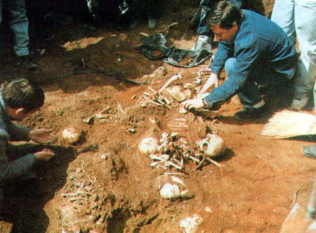 Bilimsel kazılarla Ermeni çetelerinin katliamları 3