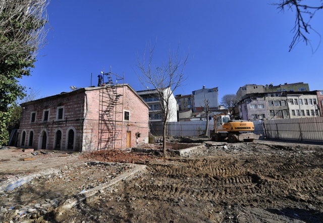 Tarihi Esgher Sinagogu restore edilerek kütüphane oluyor 7