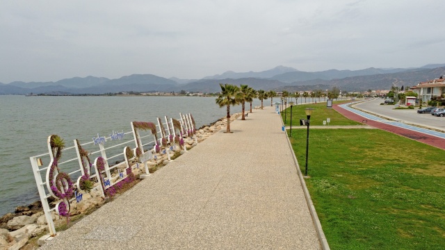 Turizm merkezlerinde "tam kapanma"nın ikinci gününde sessizlik hakim oldu 6