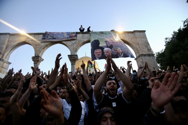 Mescid'i Aksa'da duygulandıran bayram namazı 2