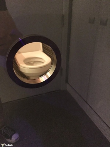 Girdiğinizde Ufak Bir Şok Yaşayacağınız 11 WC 6