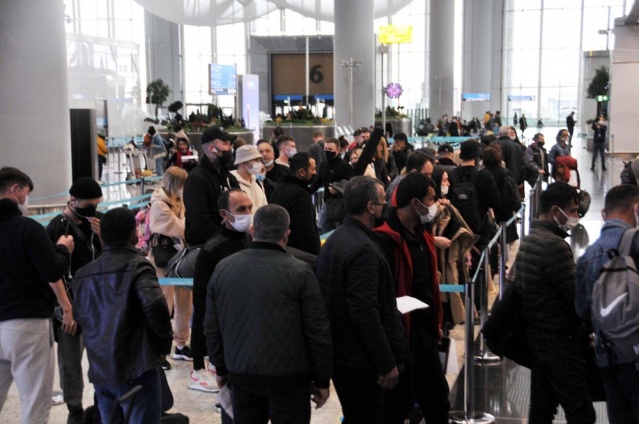 İstanbul Havalimanı'nda pandemi döneminin en yoğun günü 4