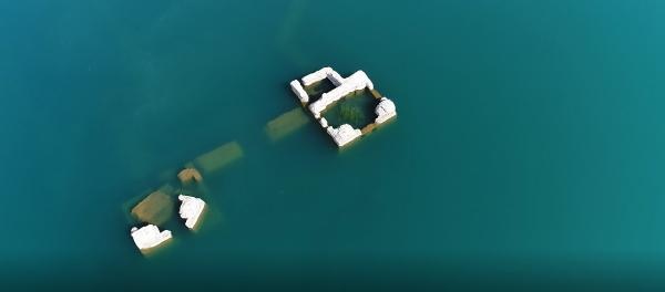 Hazar Gölü'nde su seviyesi düştü,  'Batık şehir' ortaya çıktı 1