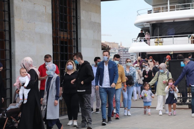 İstanbul'da kısıtlamasız ilk cumartesi 10