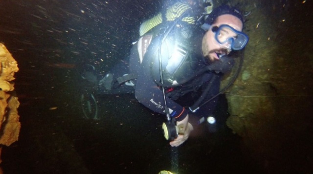 Antalyalı dalgıçlar suyun gözüne daldılar 11