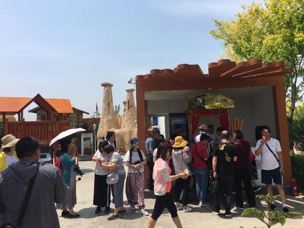 Çin’de Türkiye’ye büyük ilgi! Fotoğraf çektirmek için yarışıyorlar 1