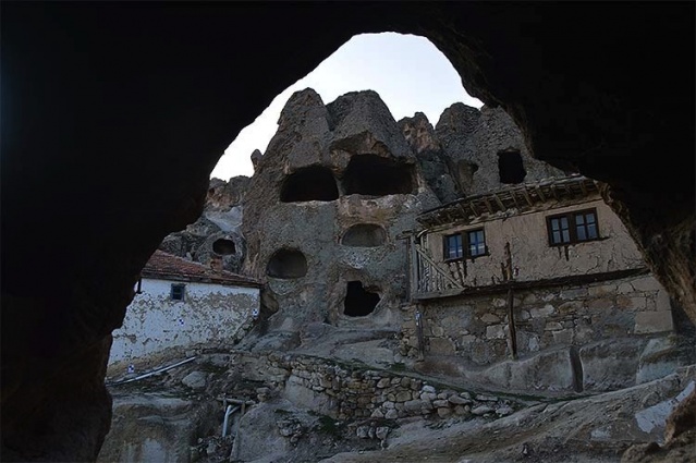 'Frigya'nın kalbi' Ayazini köyündeki mağaralar turistleri cezbediyor 1