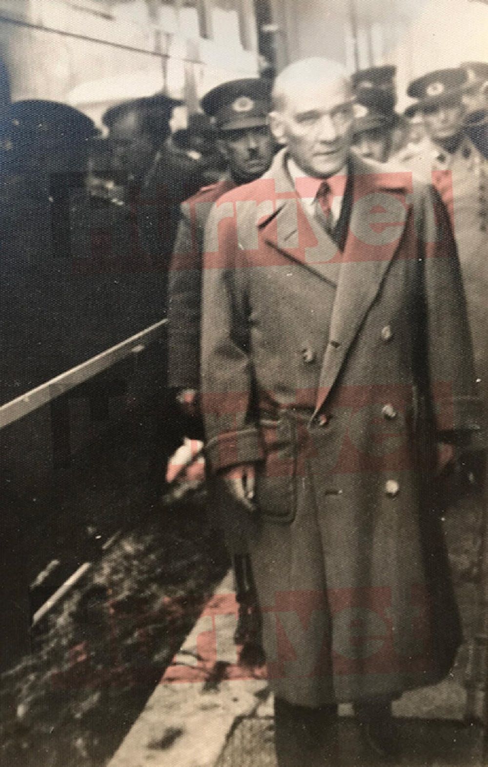 Atatürk'ün bilinmeyen fotoğrafları