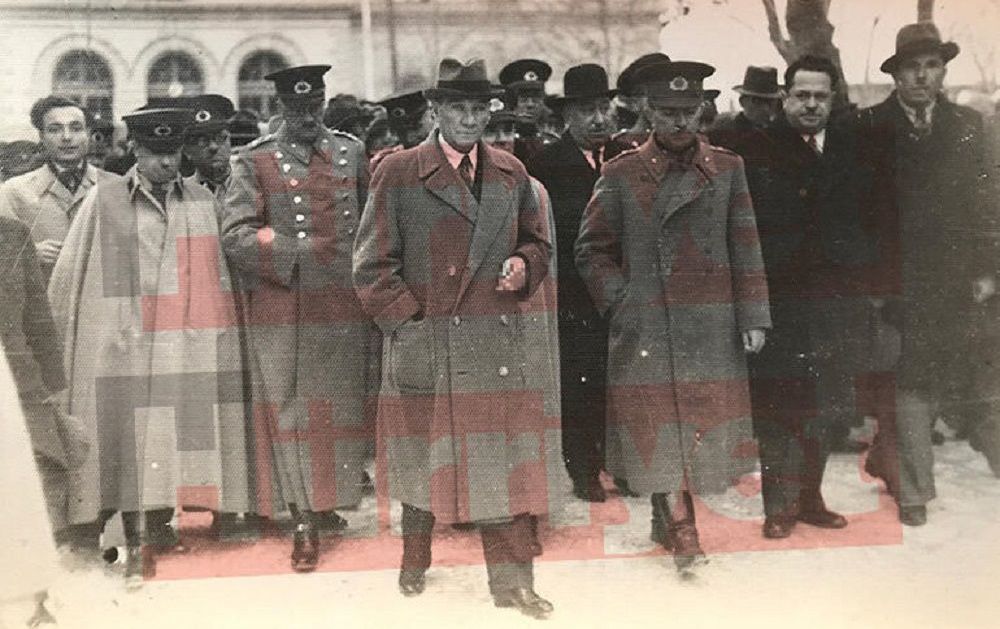 Atatürk'ün bilinmeyen fotoğrafları