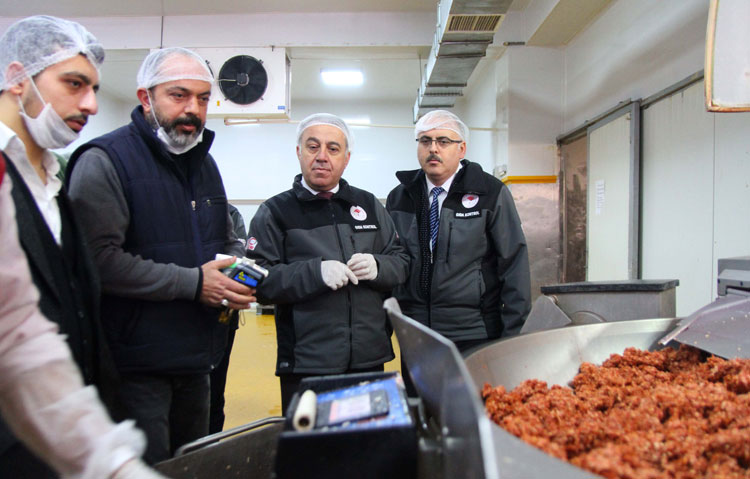 sucuk domuz eti