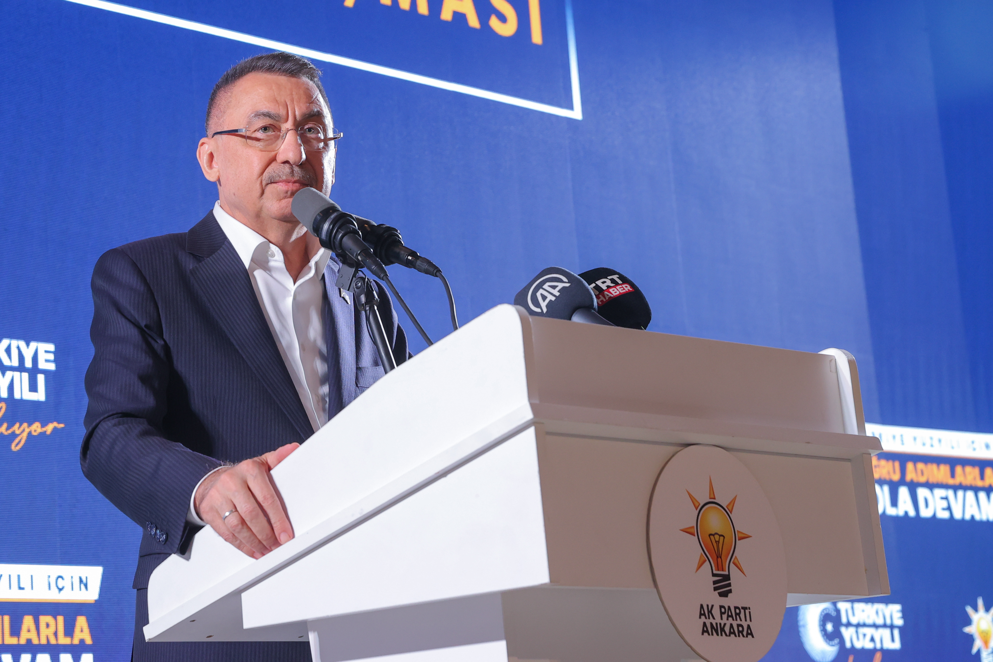 Fuat Oktay: Siz çatlasanız da patlasanız da yapacağız!