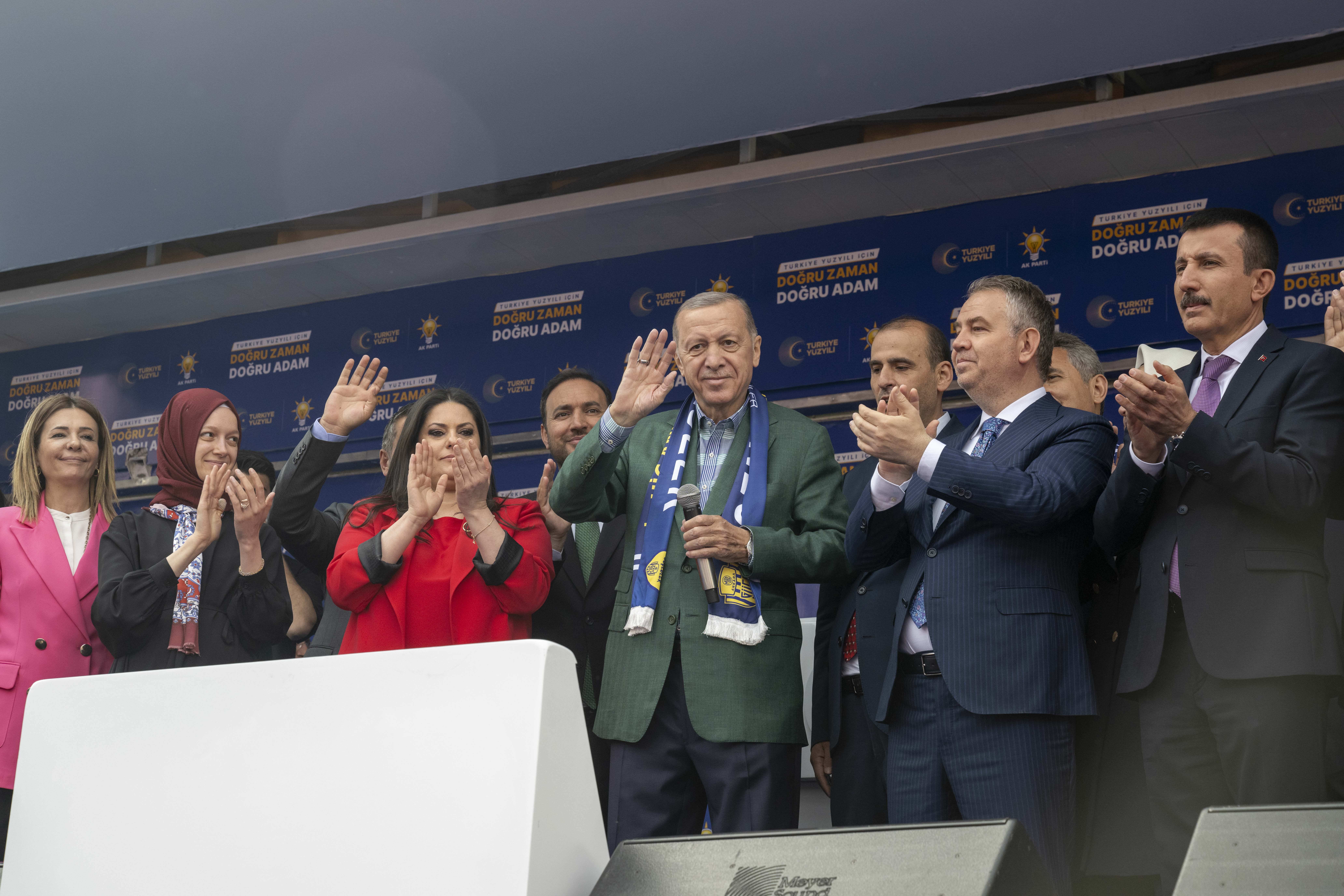 Erdoğan,  'Size buradan küçük bir tüyo vereyim' dedi ve açıkladı