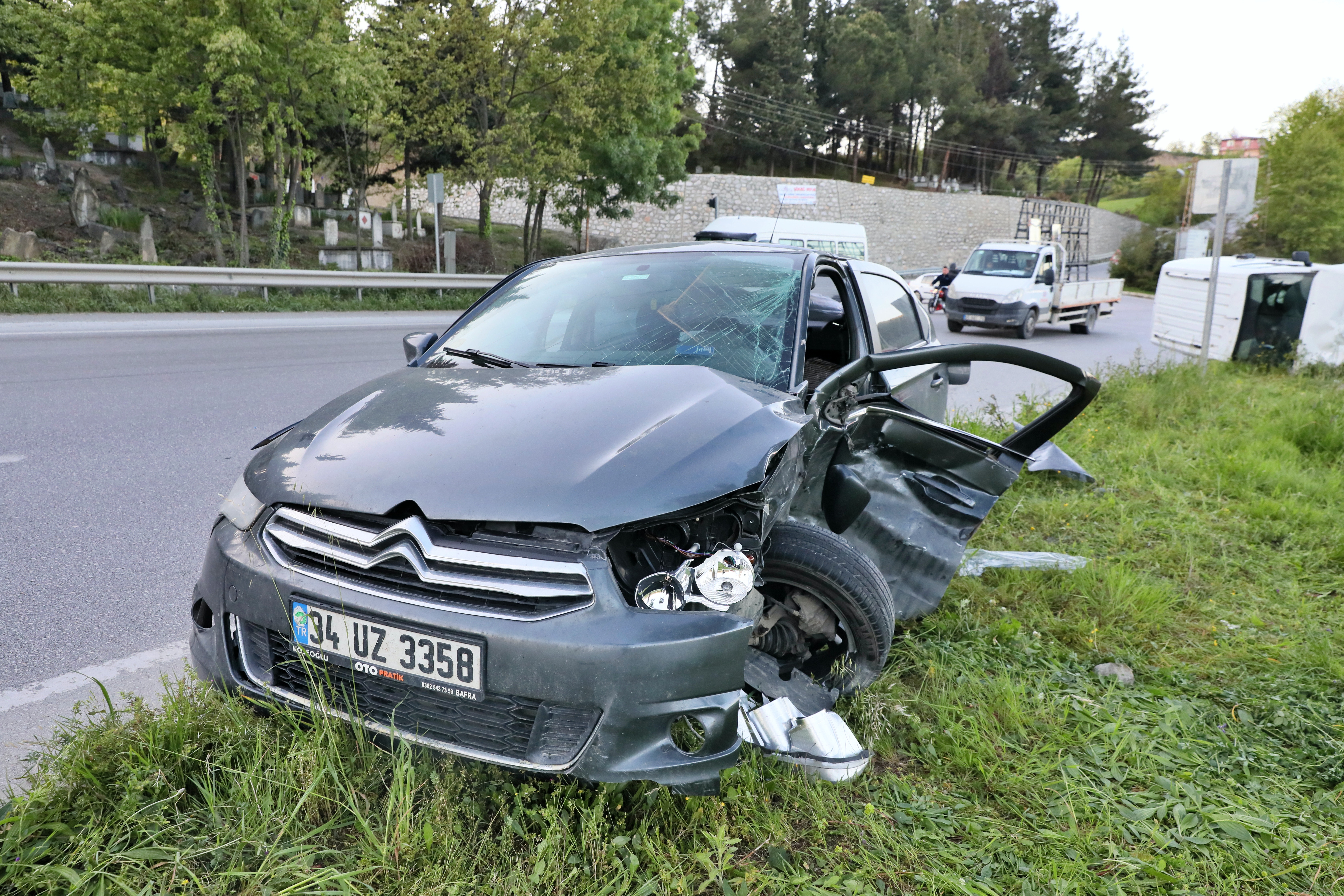 Samsun'daki kazada Fethiye Tahirağaoğlu,  Osman İnan ve Ahmet Odabaş yaralandı