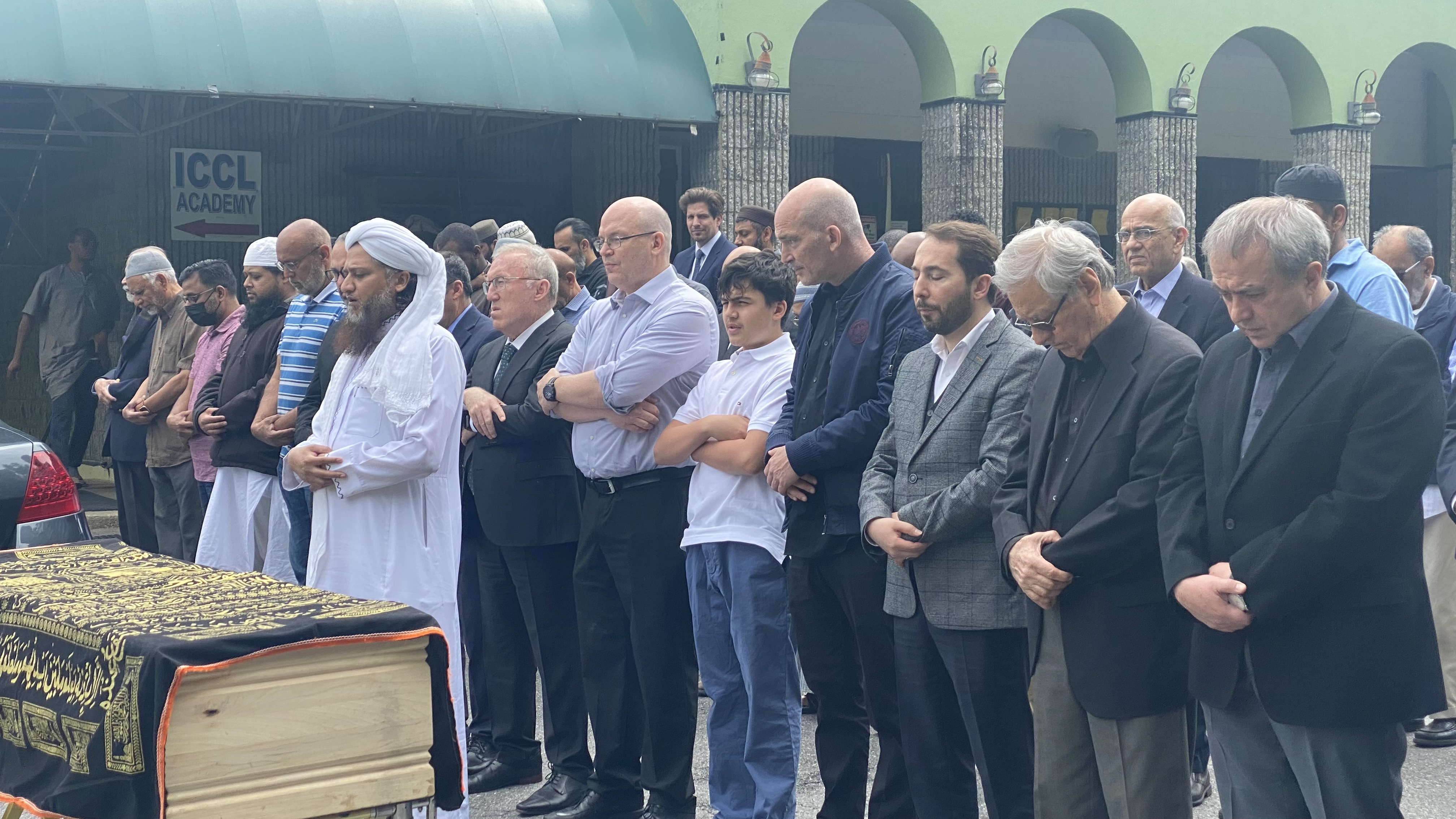 Kemal Derviş toprağa verildi. Son vasiyeti ortaya çıktı