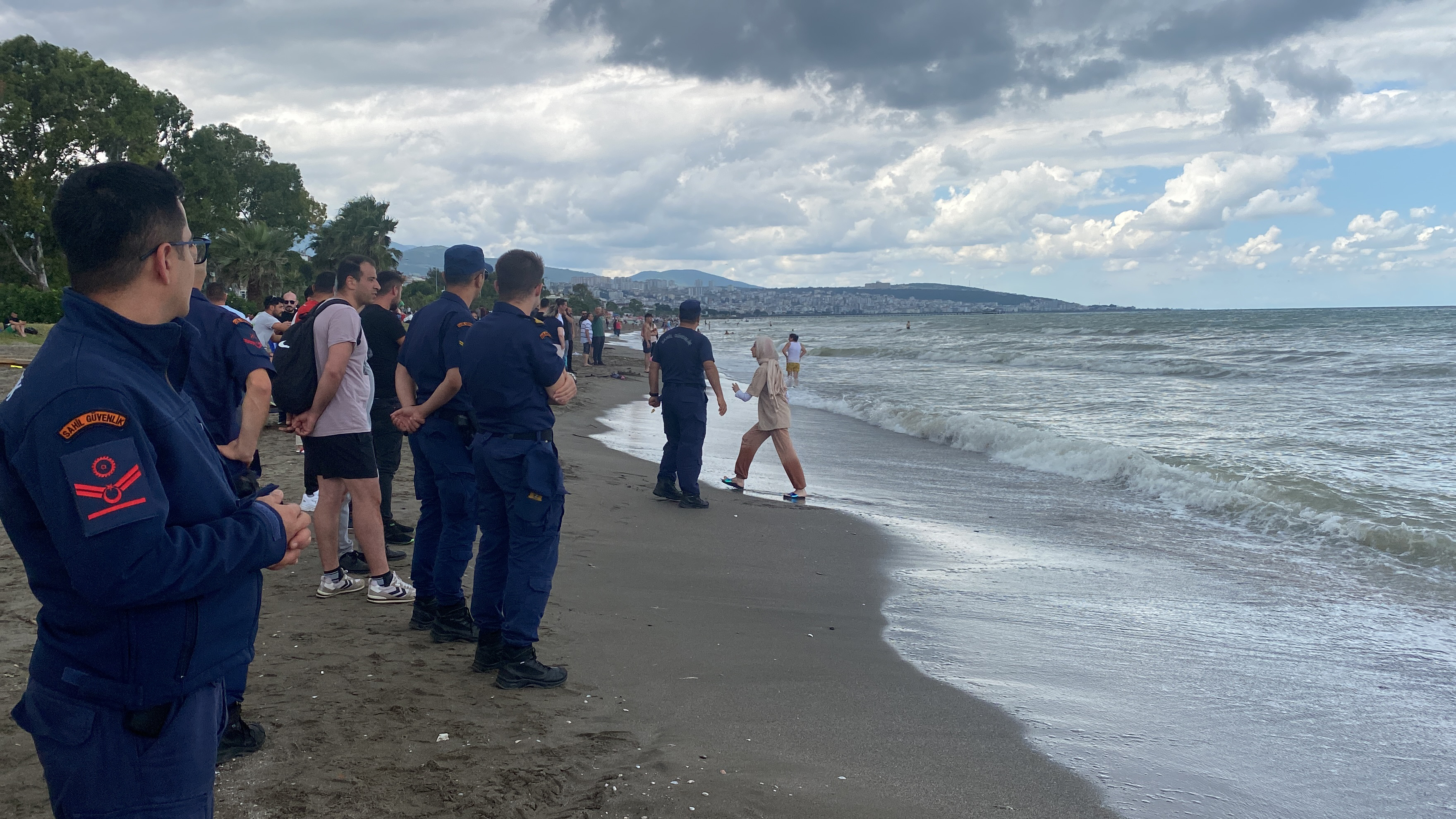 Samsun'da denizde kaybolduktan 2 saat sonra çıkarılan Şükrü Akgönül hastanede öldü