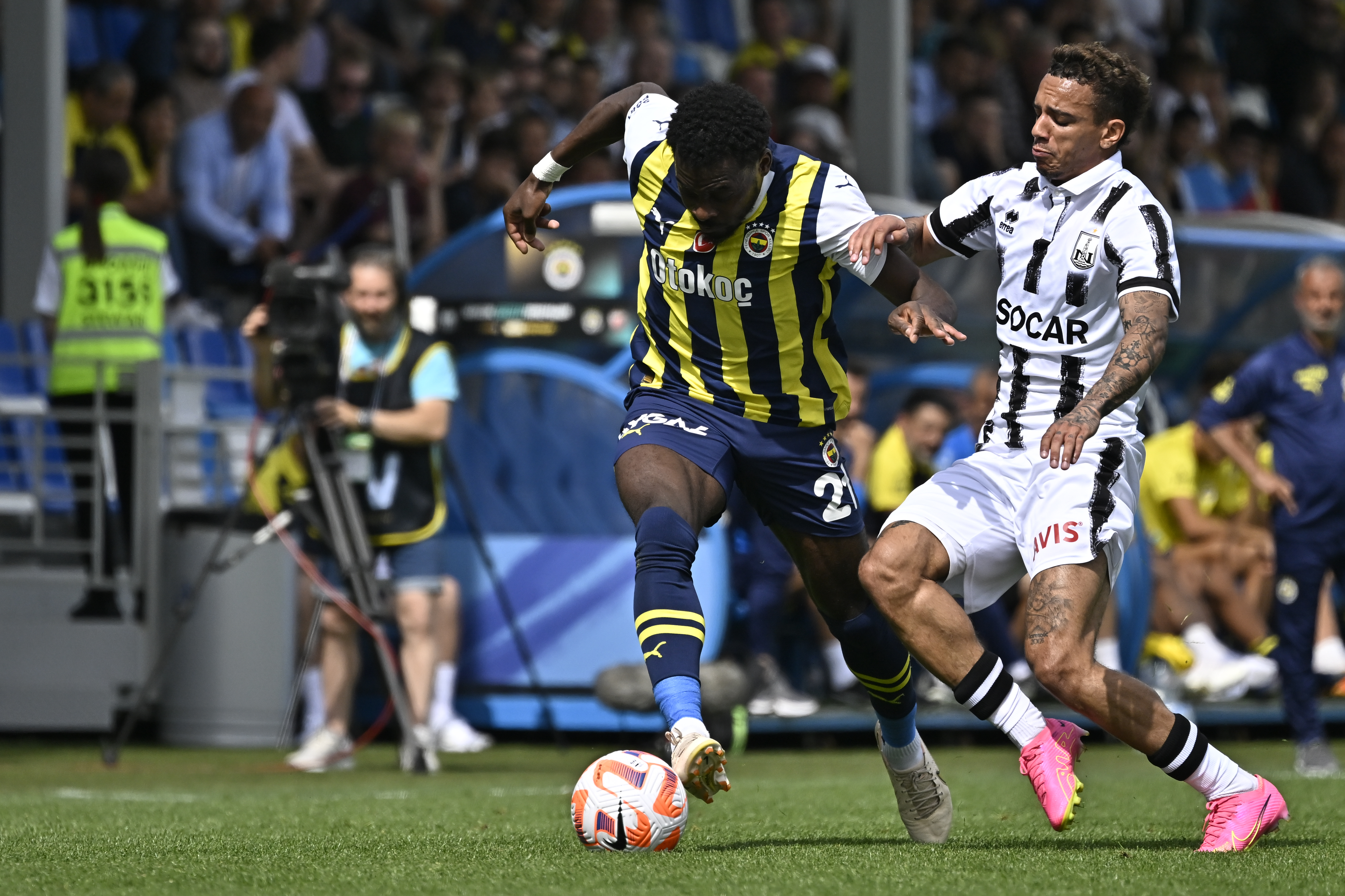 Dzeko açılışı yaptı,  Fenerbahçe kazandı