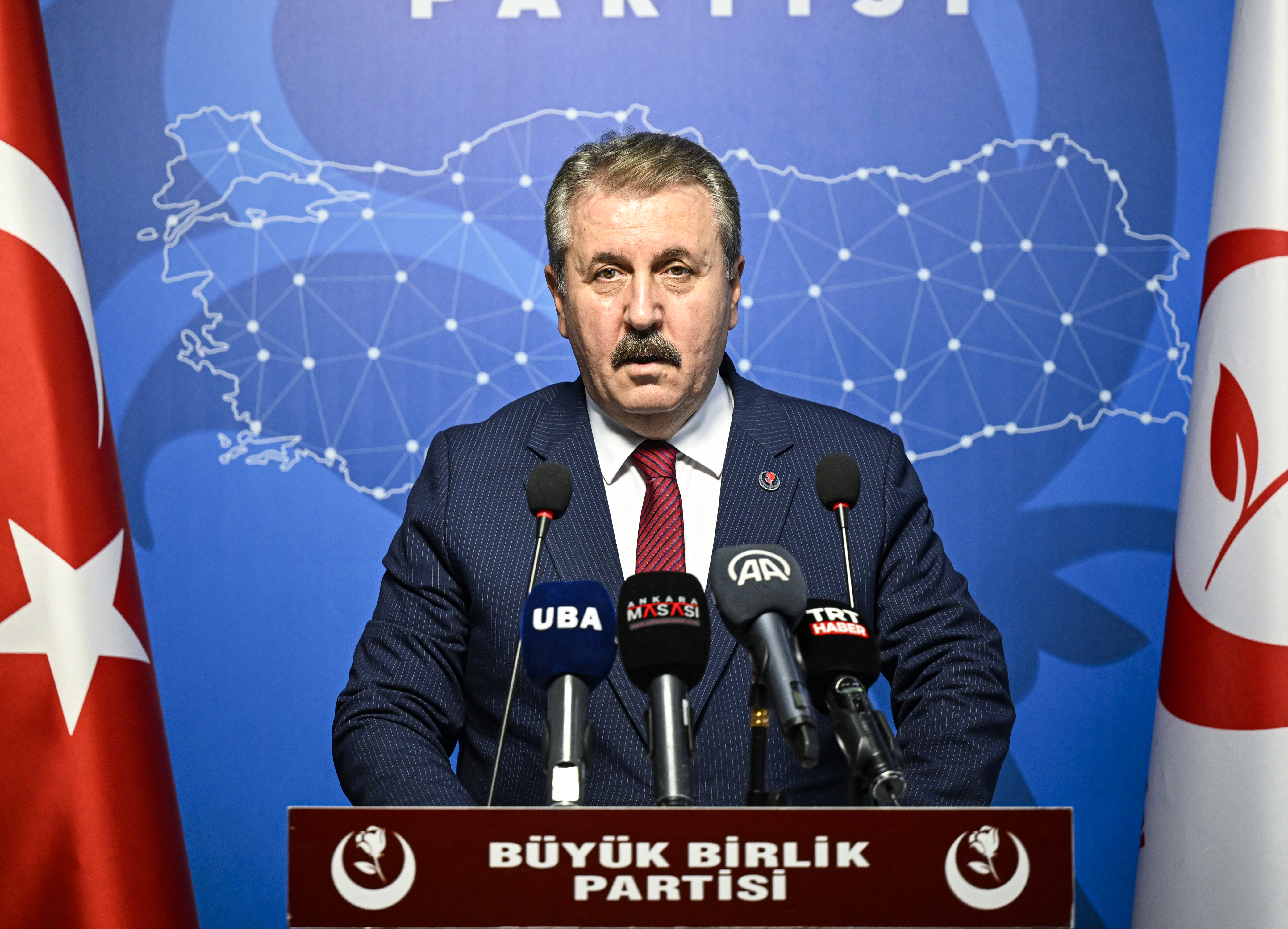 Mustafa Destici'den vergi tepkisi