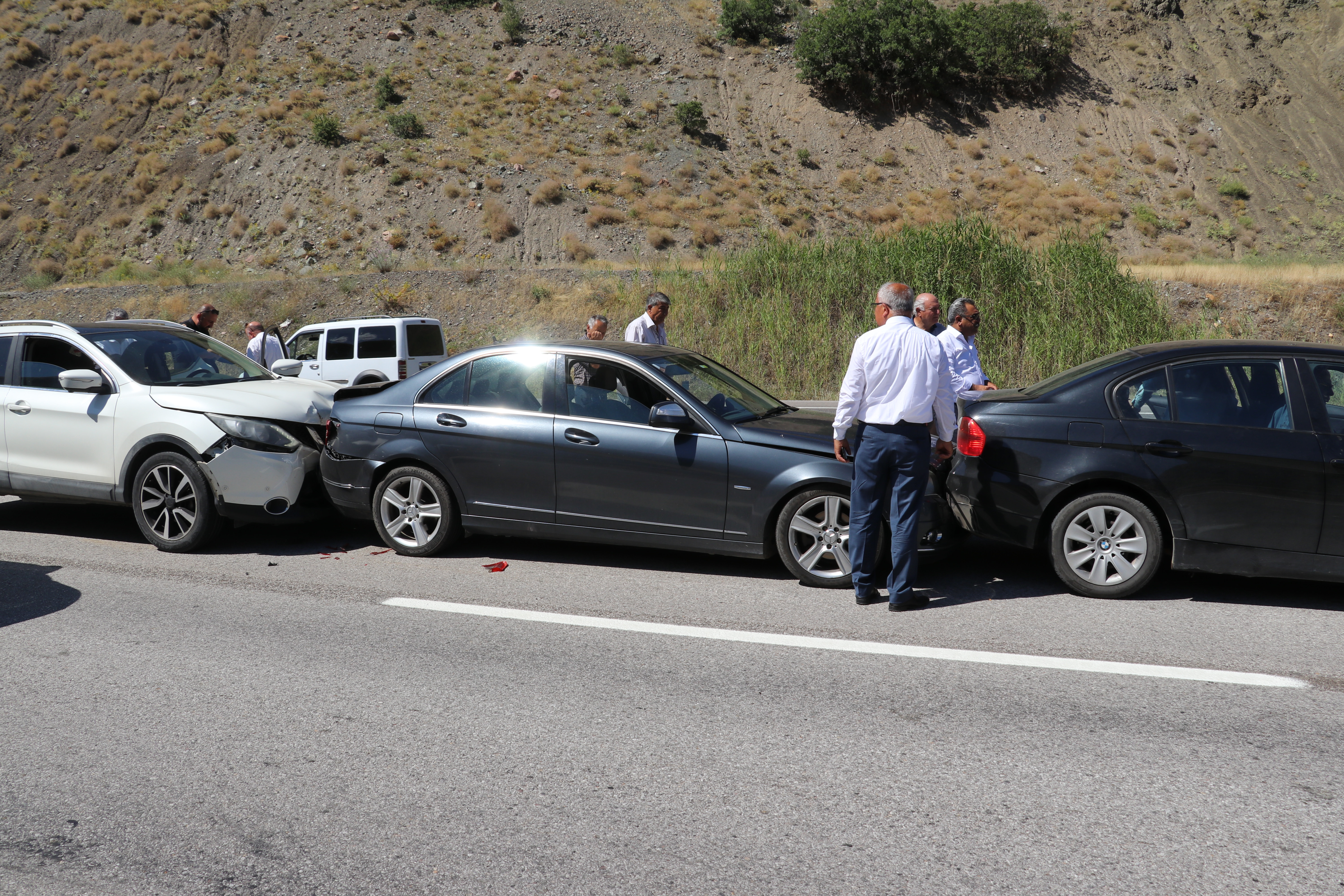 Kılıçdaroğlu'nun konvoyunda zincirleme kaza: Yaralılar var