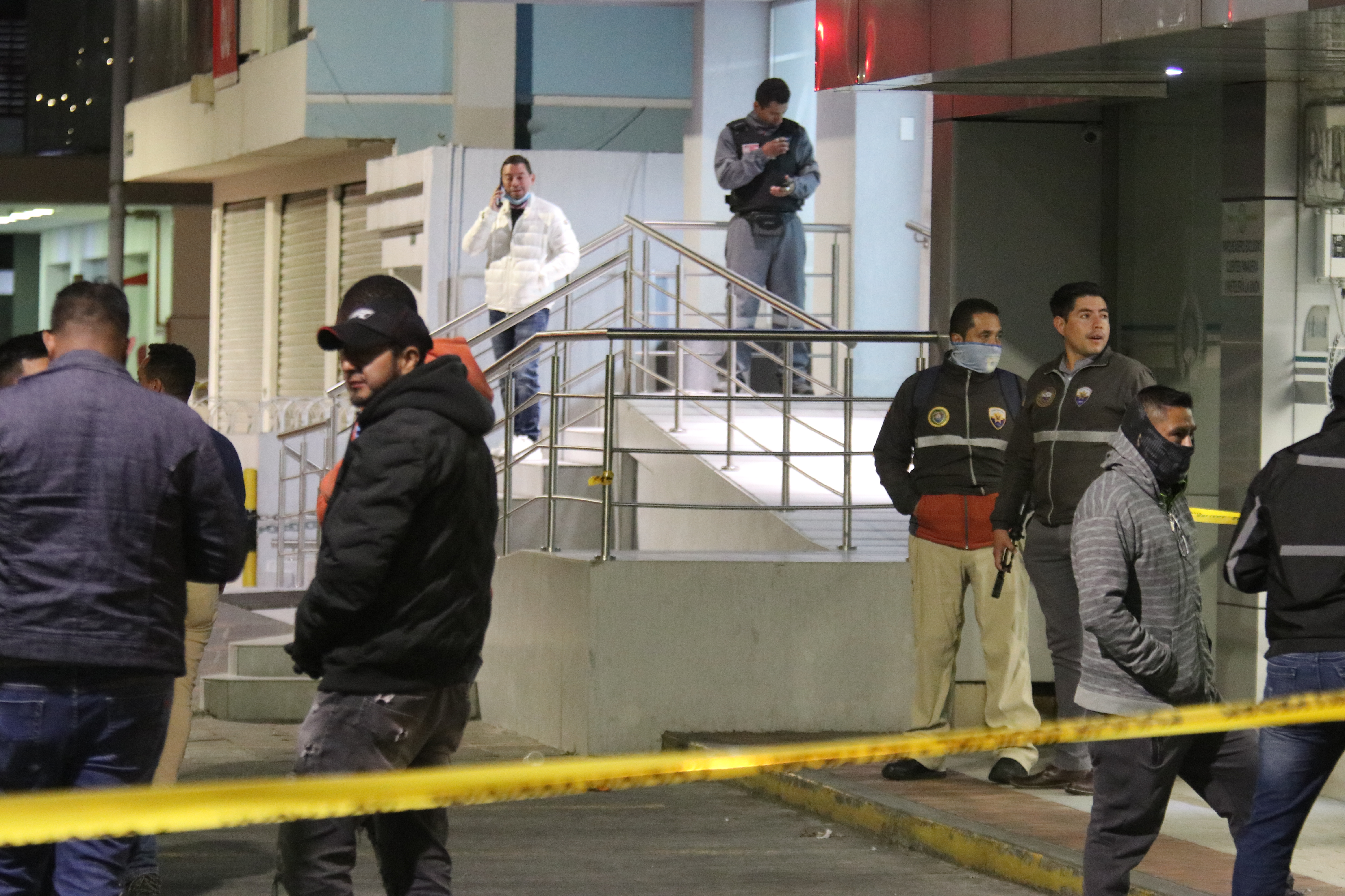 Bir ülke şokta. Devlet başkanı adayı mitingde vurularak öldürüldü