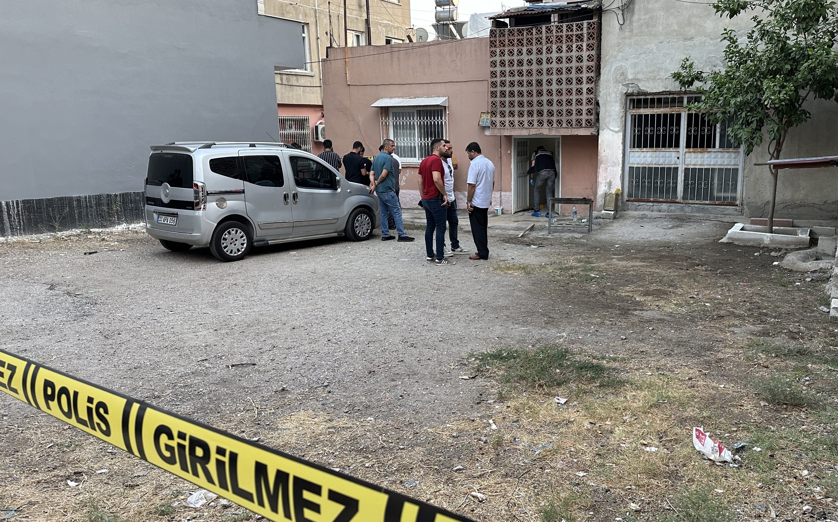 Adana'da mangal yaparken Burak Yalçınkaya kurşun yağdırdı: Hüseyin Yalçınkaya öldü. Annesi,  yengesi ve yeğenleri yaralı