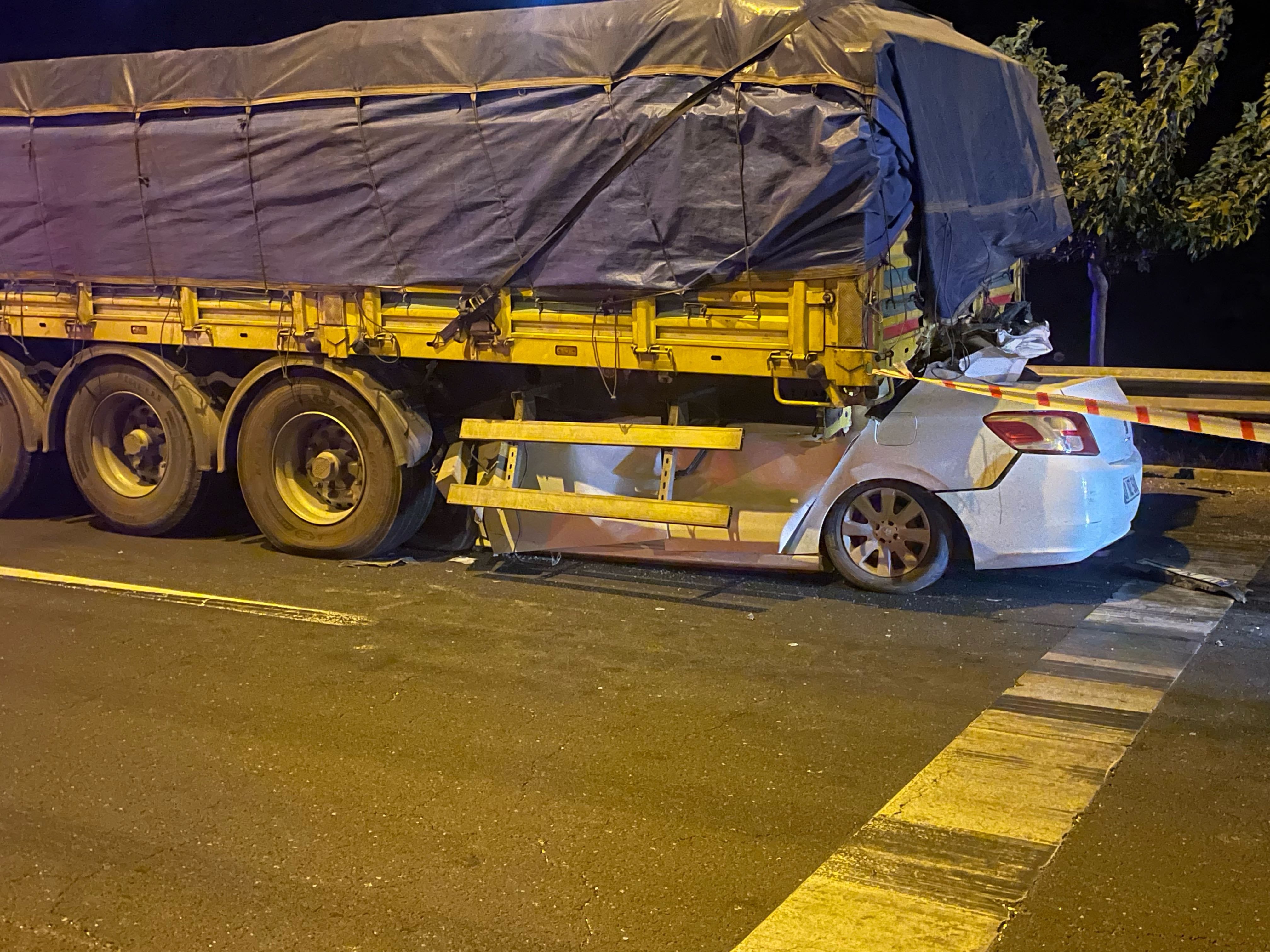 Şanlıurfa'da korkunç kaza: Emrah Keklik ve Yunus Emre Ataşlar öldü