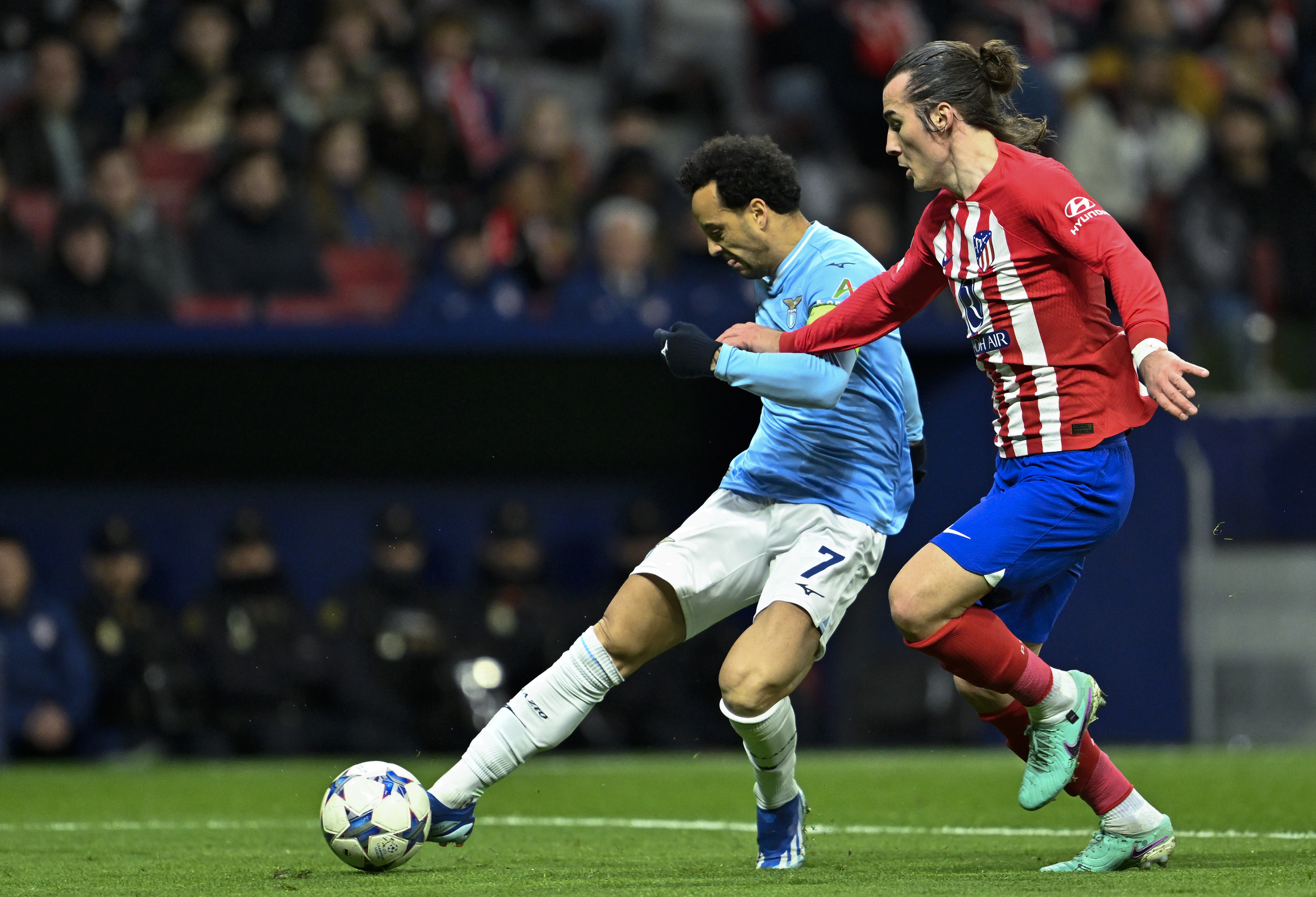 Şampiyonlar Ligi'nde nefes kesen gece. Porto gol yağdırdı. Barcelona yenildi. Atletico Madrid kazandı