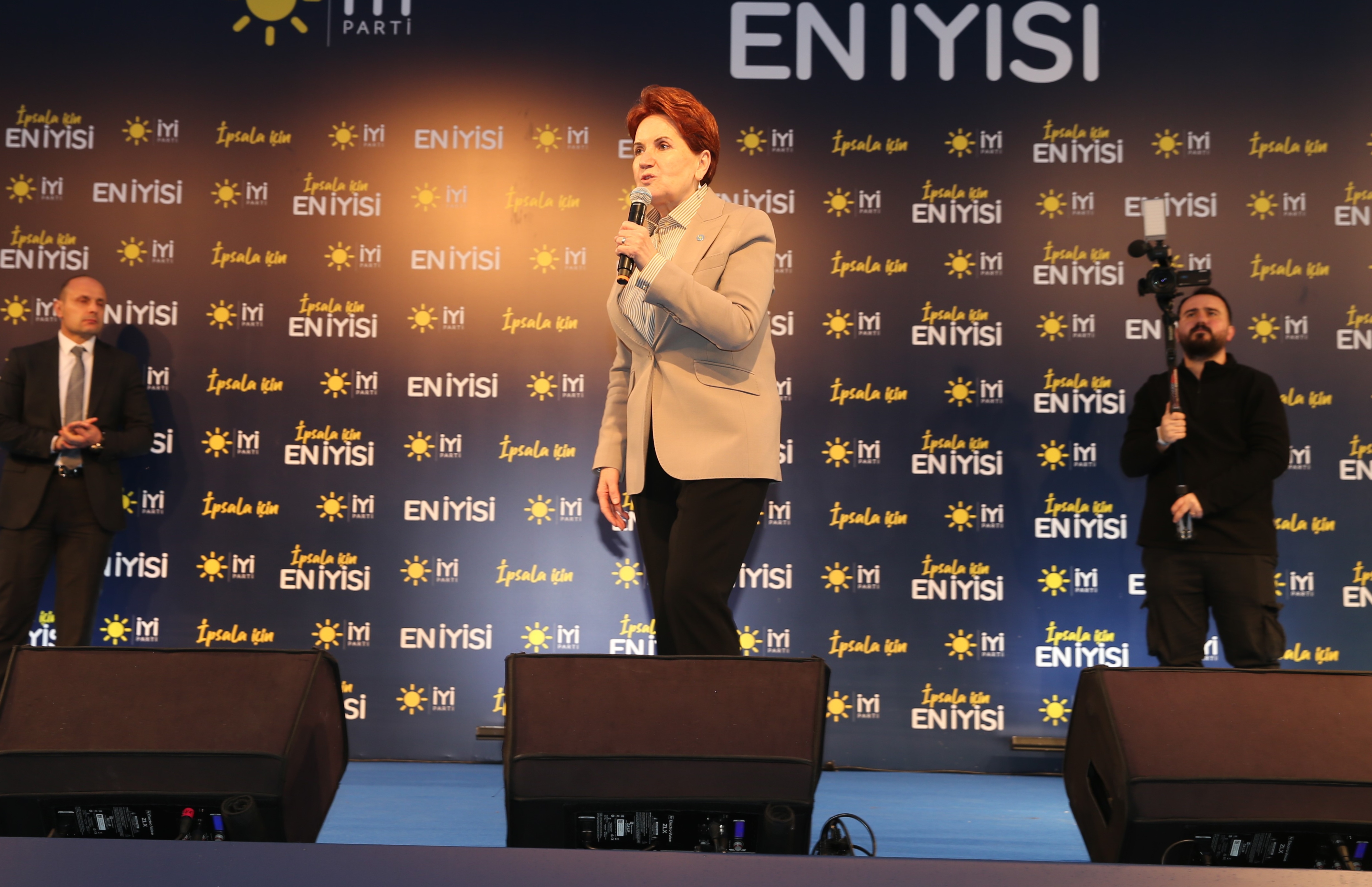 Meral Akşener çok kızdı: Türk siyasetinde bu şekilde bir cıvıklık asla olmamıştır