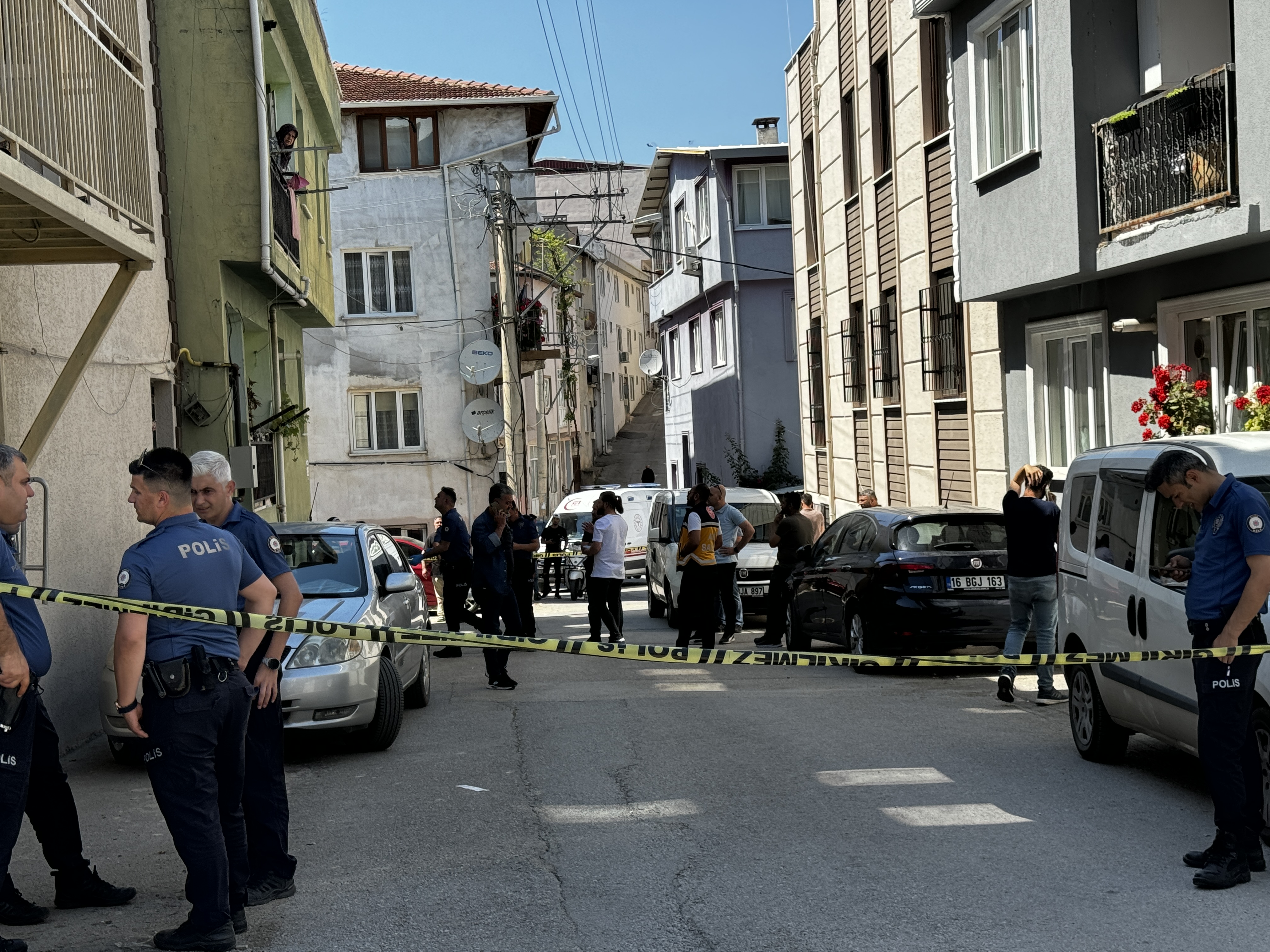 Bursa'da bir evde 3 çocuk ölü bulundu. Baba gözaltına alındı