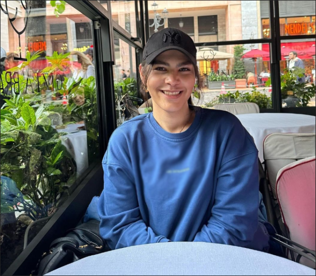 Cinsiyet Değiştirdi Ayda